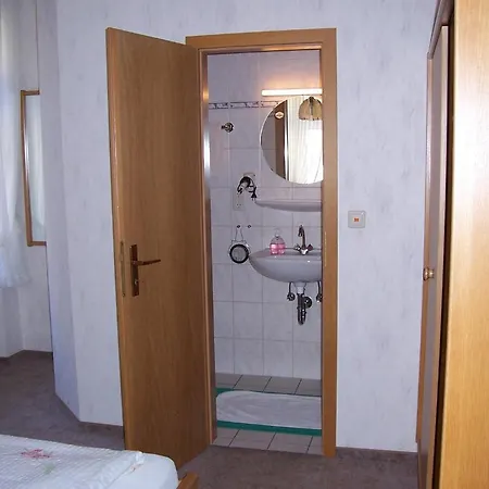 Konukevi Gastehaus Mosella