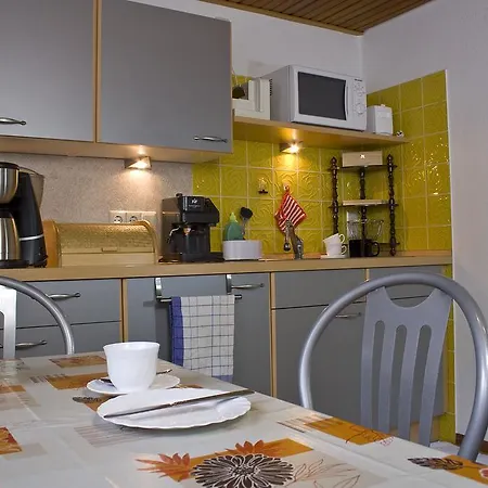Konukevi Gastehaus Mosella