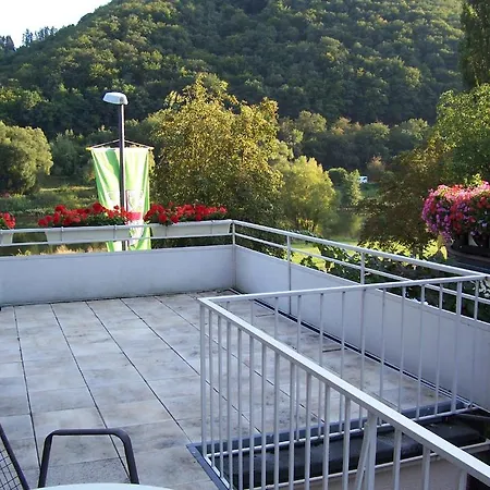Konukevi Gastehaus Mosella Klotten