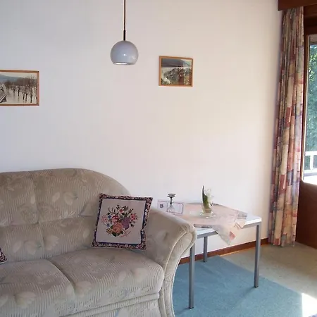 Konukevi Gastehaus Mosella